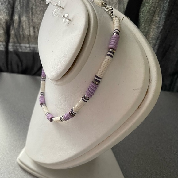 Vintage White & Purple Necklace - Picture 2 of 4